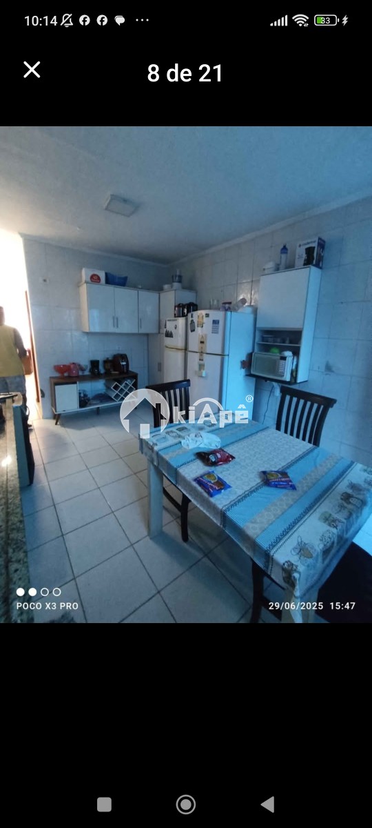 Casa 2 suites com garagem 3 andares