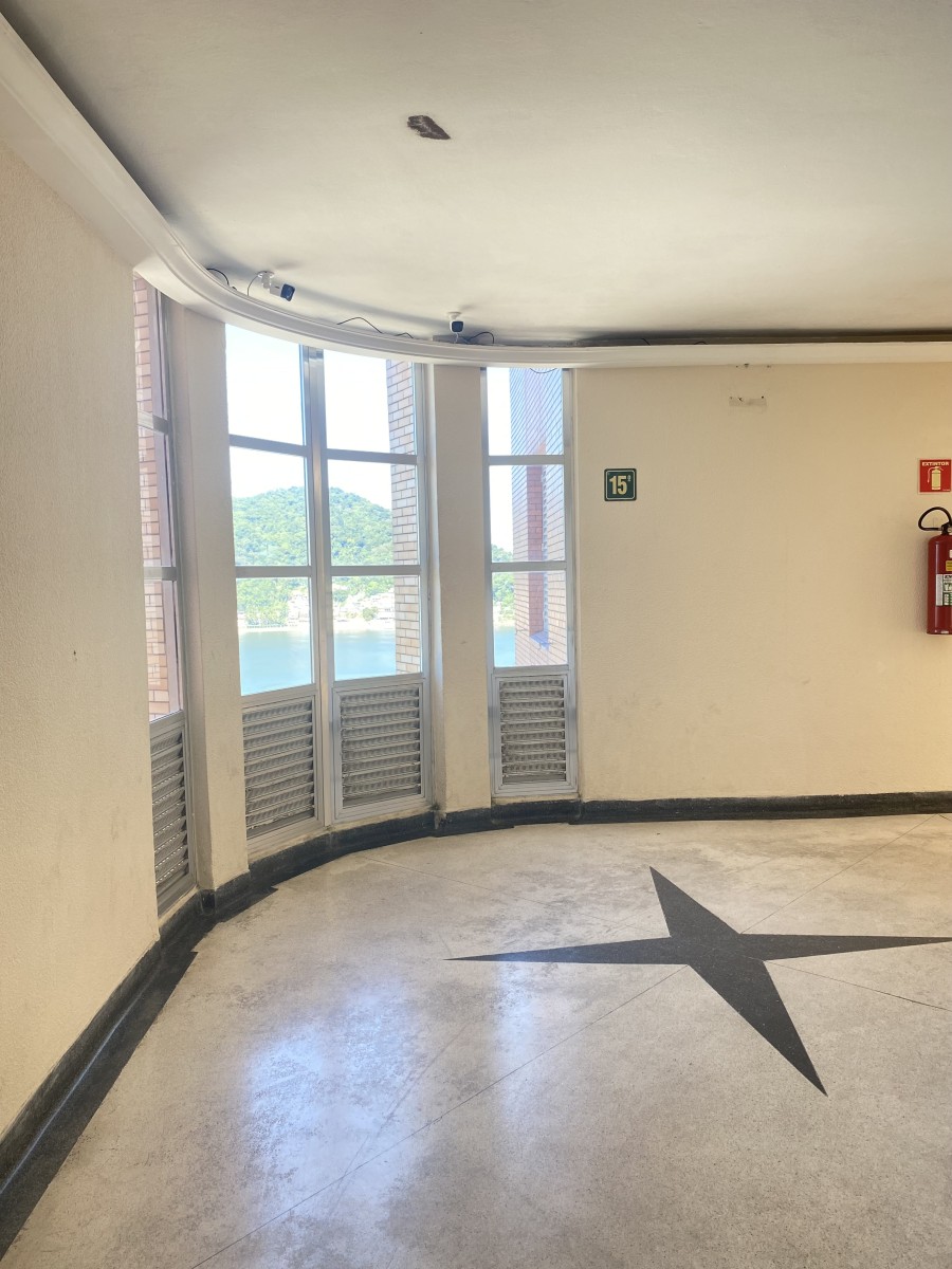 Apartamento Tipo Sala Living, Para Venda, Prédio de Frente Para o Mar, São Vicente, SP