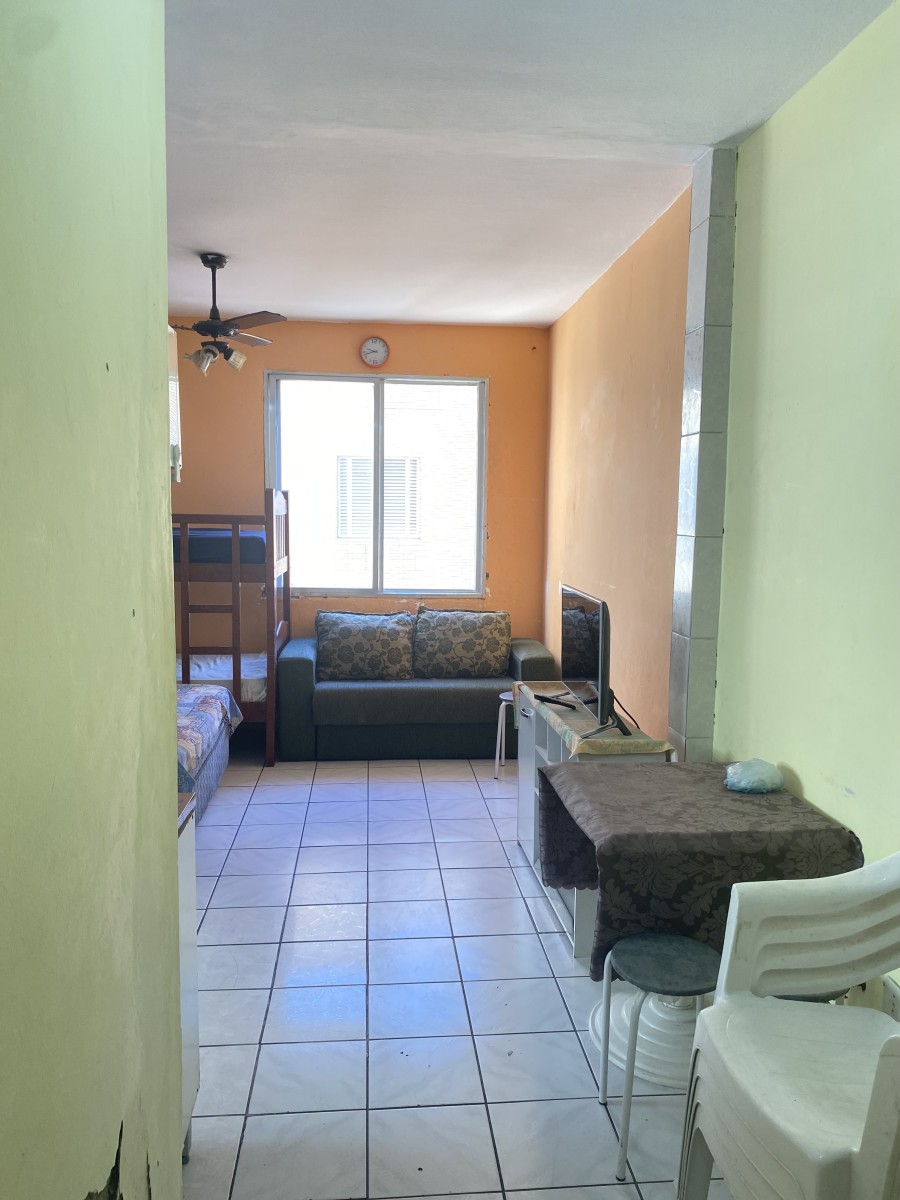 Apartamento Tipo Sala Living, Para Venda, Prédio de Frente Para o Mar, São Vicente, SP