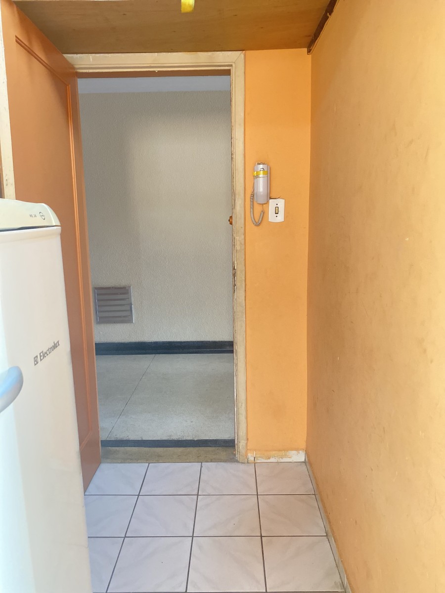 Apartamento Tipo Sala Living, Para Venda, Prédio de Frente Para o Mar, São Vicente, SP