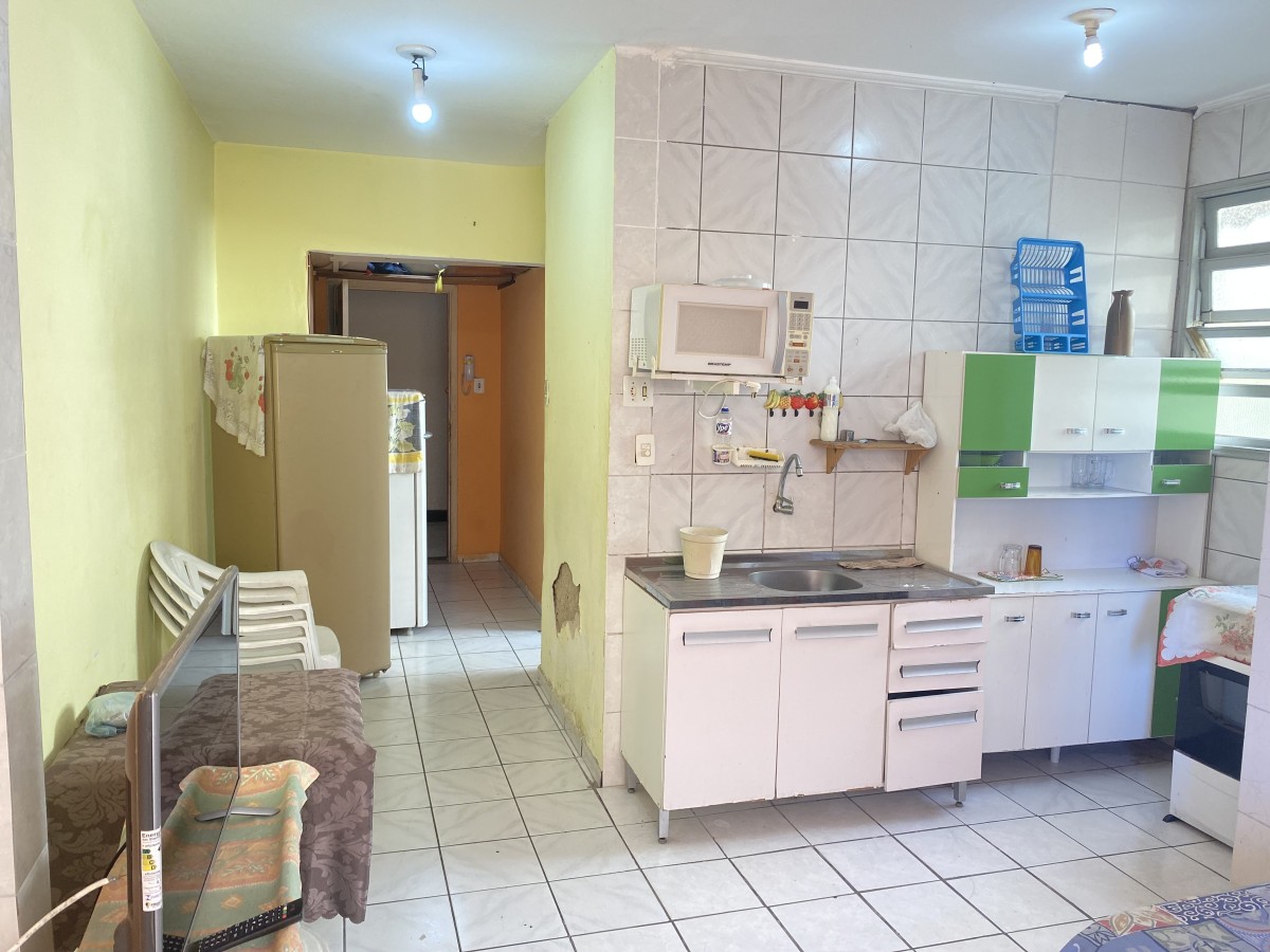 Apartamento Tipo Sala Living, Para Venda, Prédio de Frente Para o Mar, São Vicente, SP