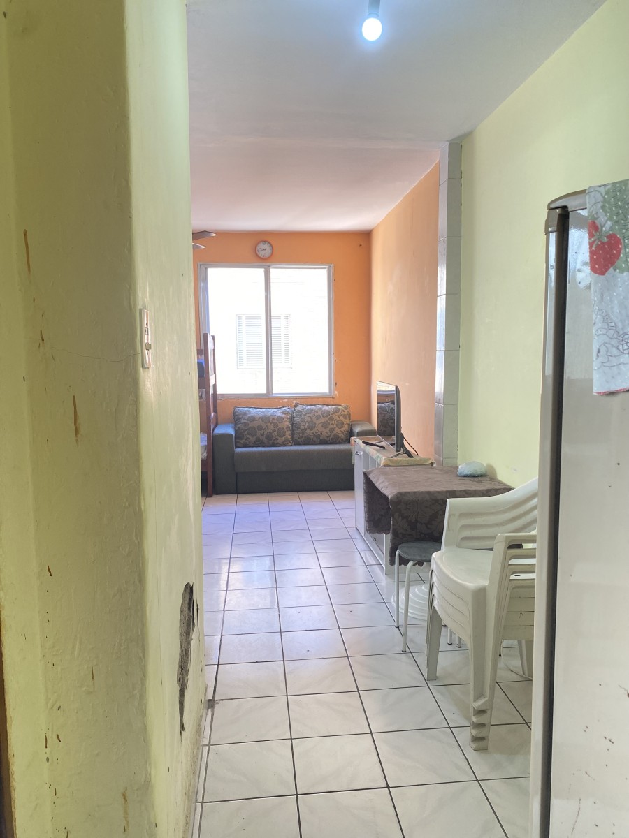 Apartamento Tipo Sala Living, Para Venda, Prédio de Frente Para o Mar, São Vicente, SP