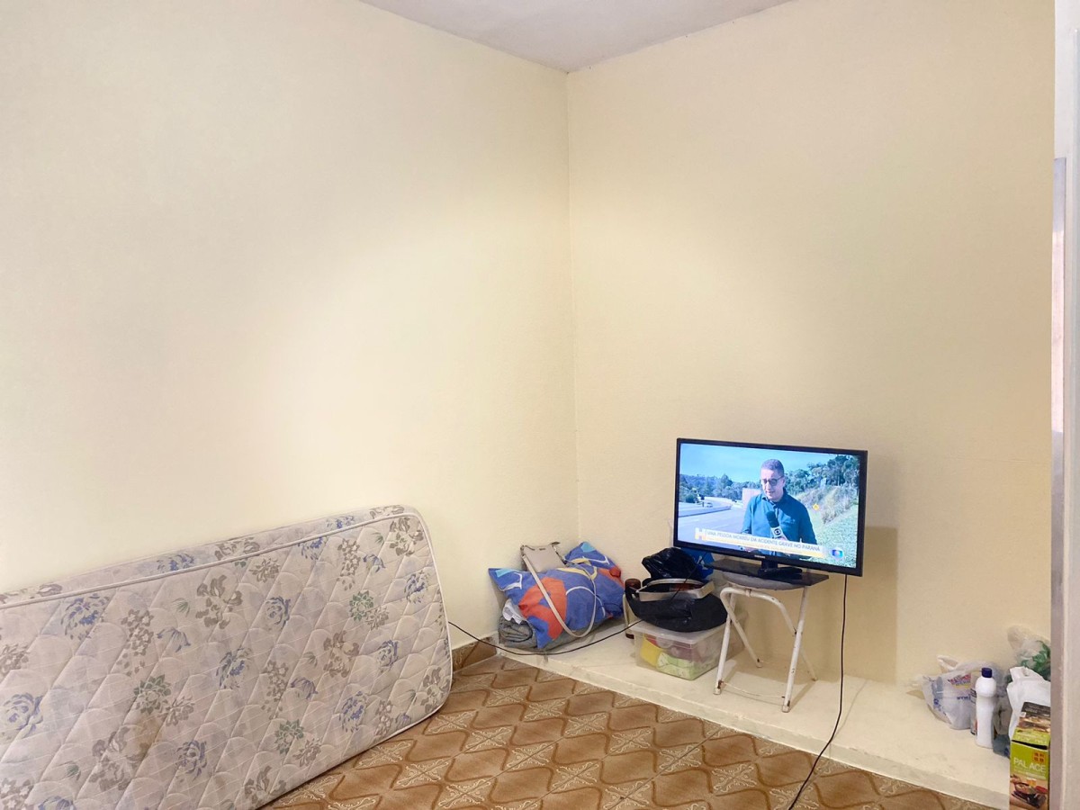 Aluga-se apartamento com 1 dormitório, com garagem, centro de São Vicente, SP