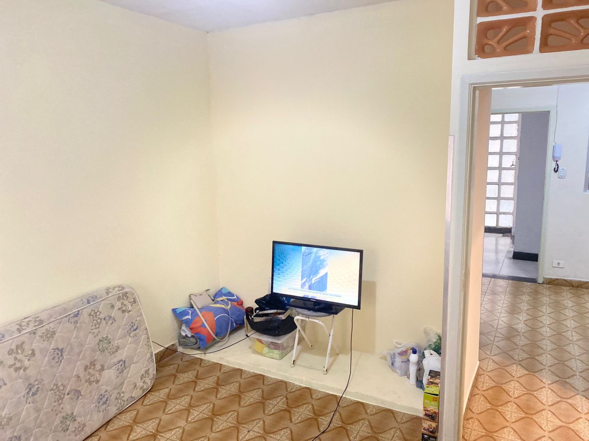 Aluga-se apartamento com 1 dormitório, com garagem, centro de São Vicente, SP