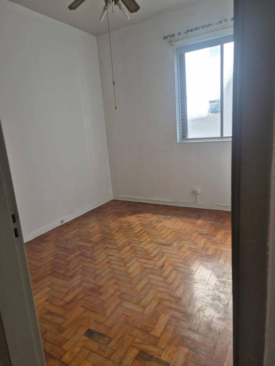 Apartamento à Venda, 1 Dormitório, Rua Saldanha da Gama, na Quadra da Praia dos Milionários, Itararé, São Vivente, SP