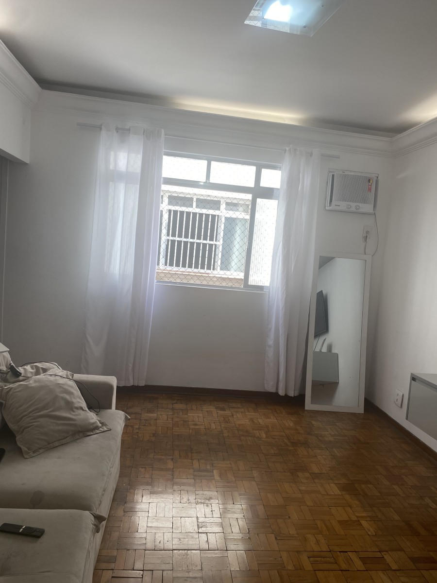 Apartamento à Venda, Com 2 Quartos, Garagem, ao Lado da Prefeitura, e do Shopping Brisamar, Centro São Vicente, SP