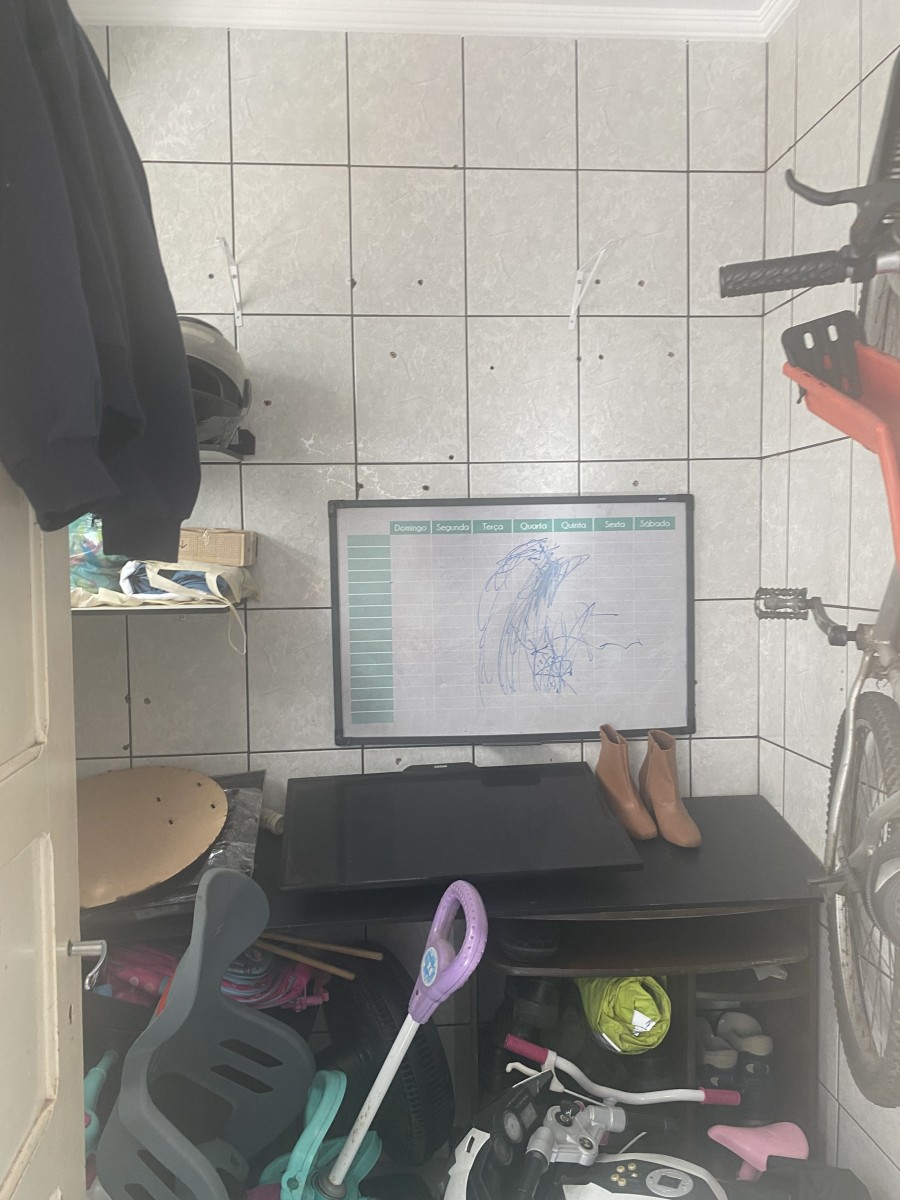 Apartamento à Venda, Com 2 Quartos, Garagem, ao Lado da Prefeitura, e do Shopping Brisamar, Centro São Vicente, SP