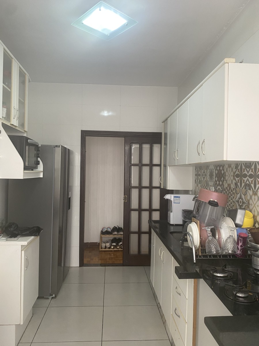 Apartamento à Venda, Com 2 Quartos, Garagem, ao Lado da Prefeitura, e do Shopping Brisamar, Centro São Vicente, SP