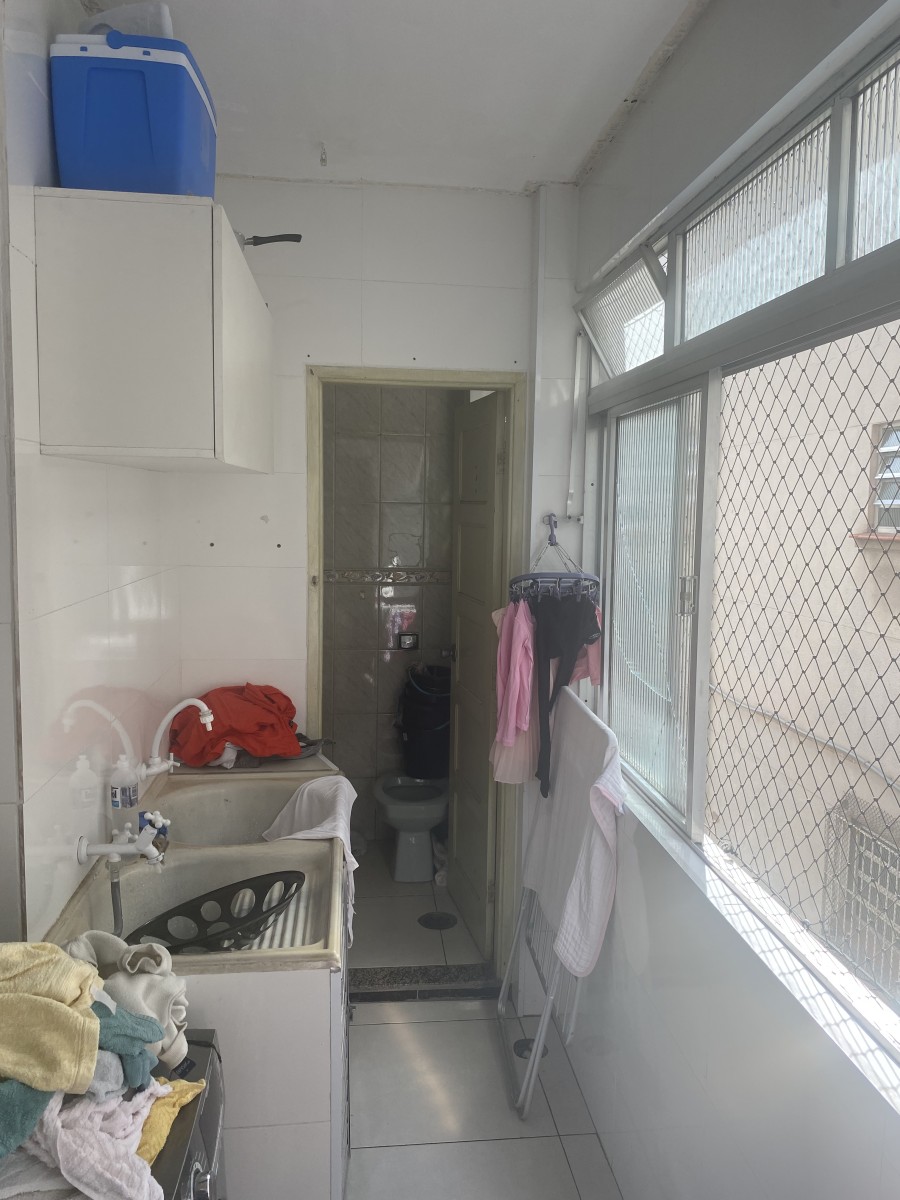 Apartamento à Venda, Com 2 Quartos, Garagem, ao Lado da Prefeitura, e do Shopping Brisamar, Centro São Vicente, SP