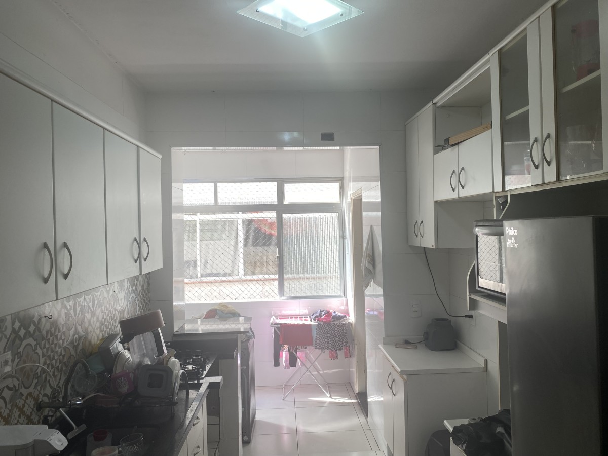 Apartamento à Venda, Com 2 Quartos, Garagem, ao Lado da Prefeitura, e do Shopping Brisamar, Centro São Vicente, SP