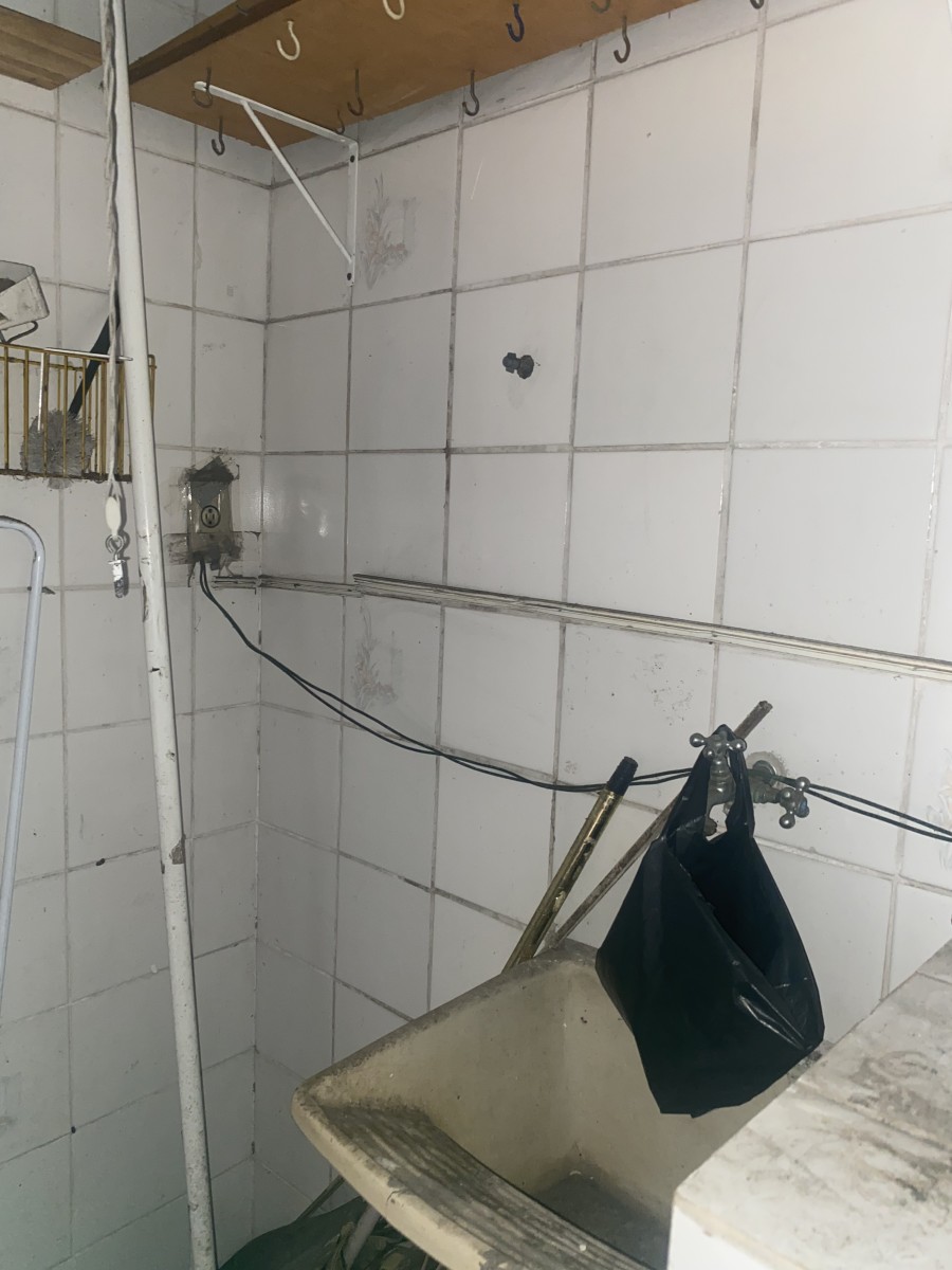 Apartamento Sala Living  - Frente a Praça da Biquinha - Centro - São Vicente, SP