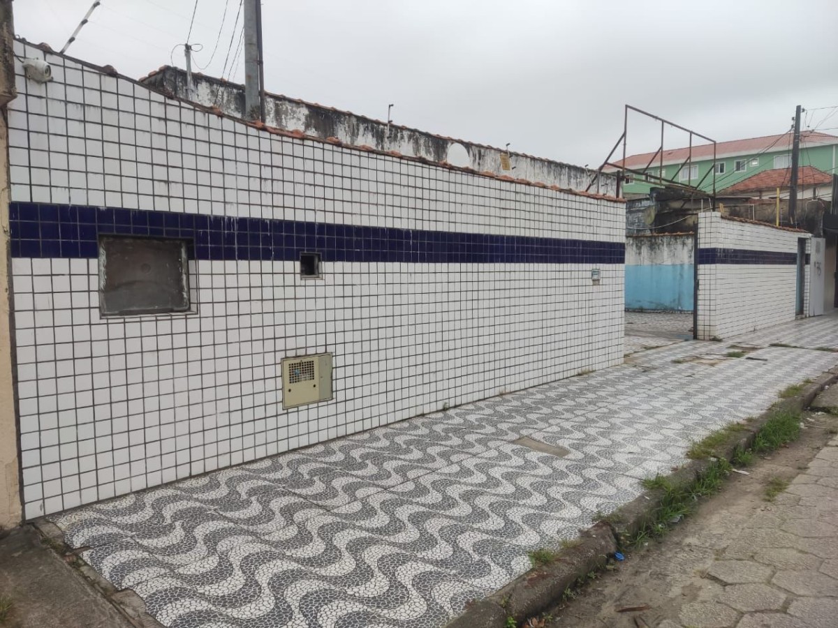 Terreno à Venda em São Vicente SP – 627 m², Ideal Para Galpão - no Bairro Catiapoã por R$ 852 Mil