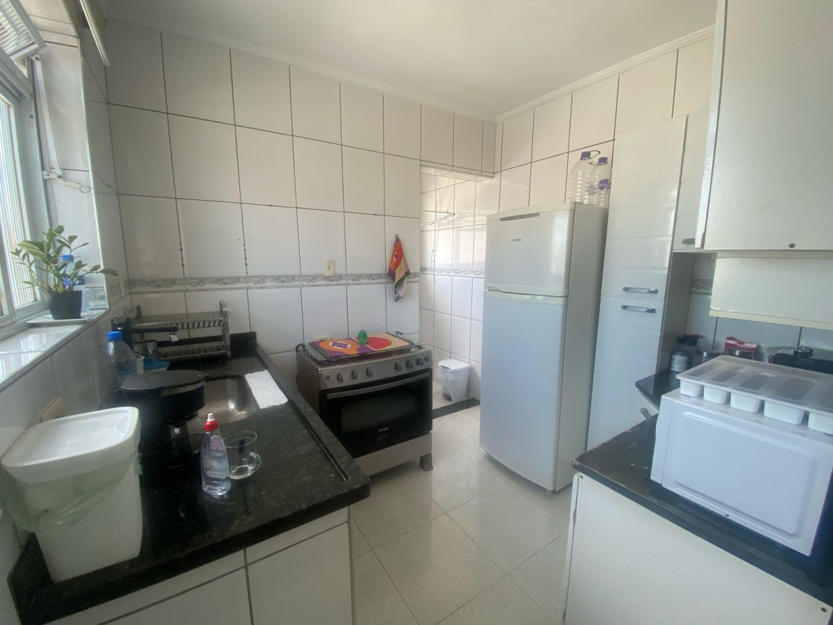 Apartamento à venda de 2 dormitórios no Bairro Boqueirão em Santos SP.