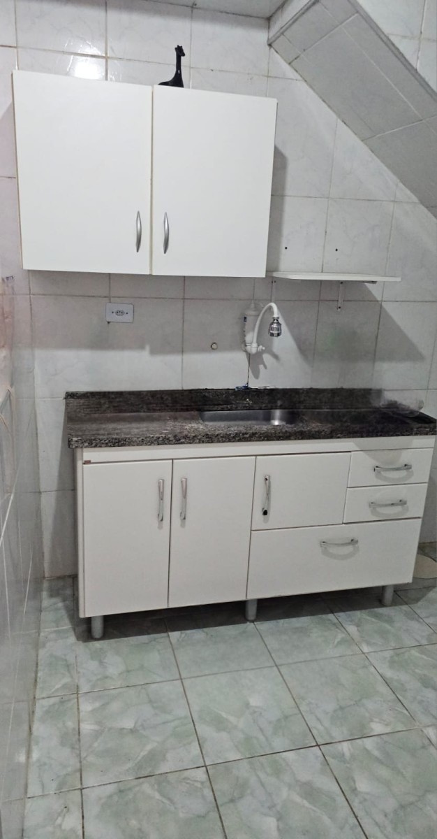 Casa à Venda no Centro de São Vicente – 2 Dormitórios, 1 Vaga e Sem Condomínio - R$ 300 Mil -São Vicente - SP