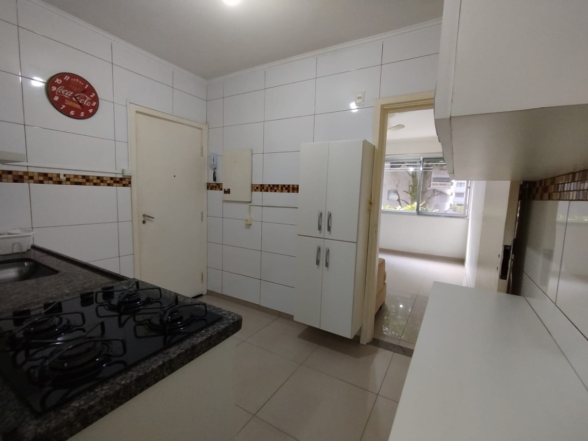 Apartamento à venda de 3 dormitórios com garagem em São Vicente SP