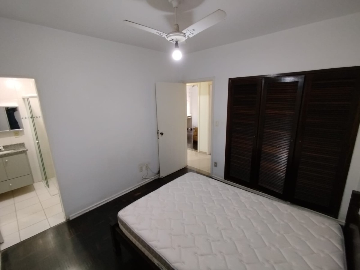 Apartamento à venda de 3 dormitórios com garagem em São Vicente SP