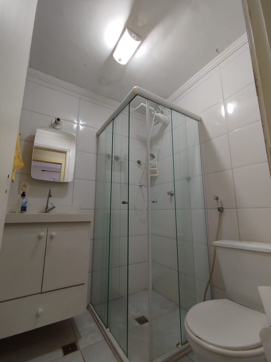 Apartamento à venda de 3 dormitórios com garagem em São Vicente SP