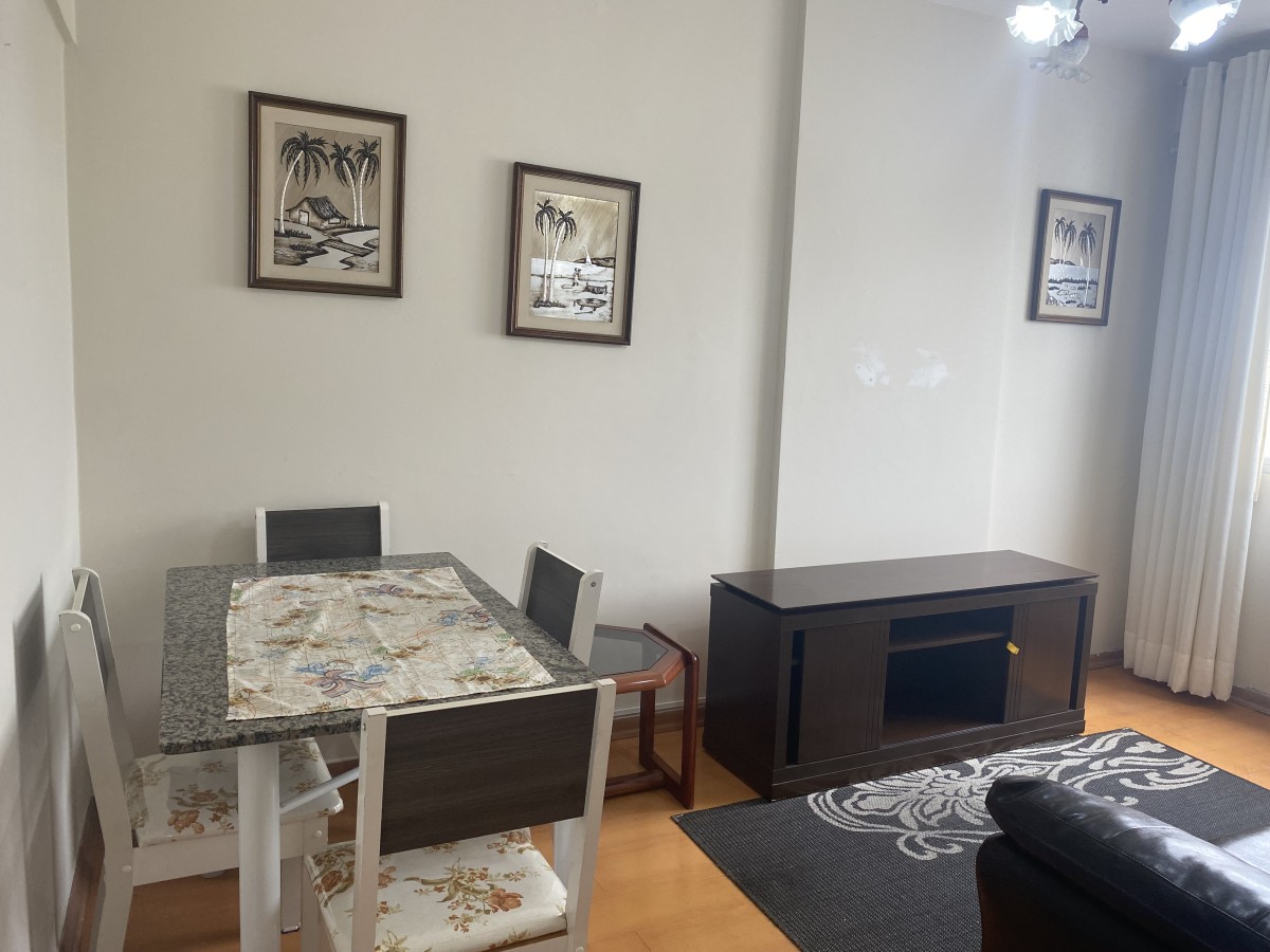 Alugado - Avenida Embaixador Pedro de Toledo, 614 - Apto 1112