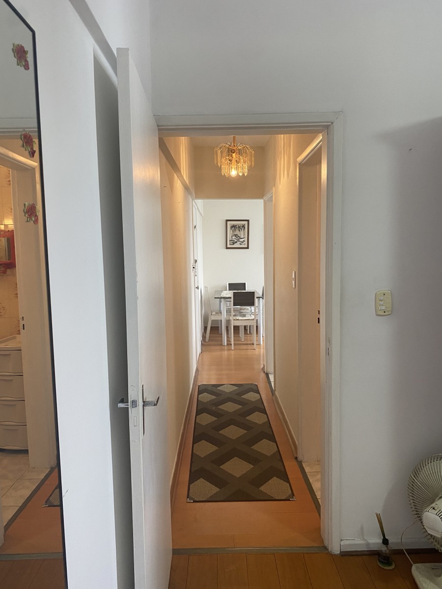 Alugado - Avenida Embaixador Pedro de Toledo, 614 - Apto 1112