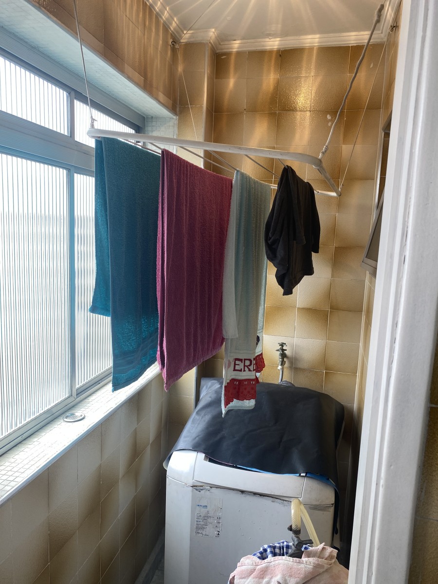 Alugado - Avenida Embaixador Pedro de Toledo, 614 - Apto 1112