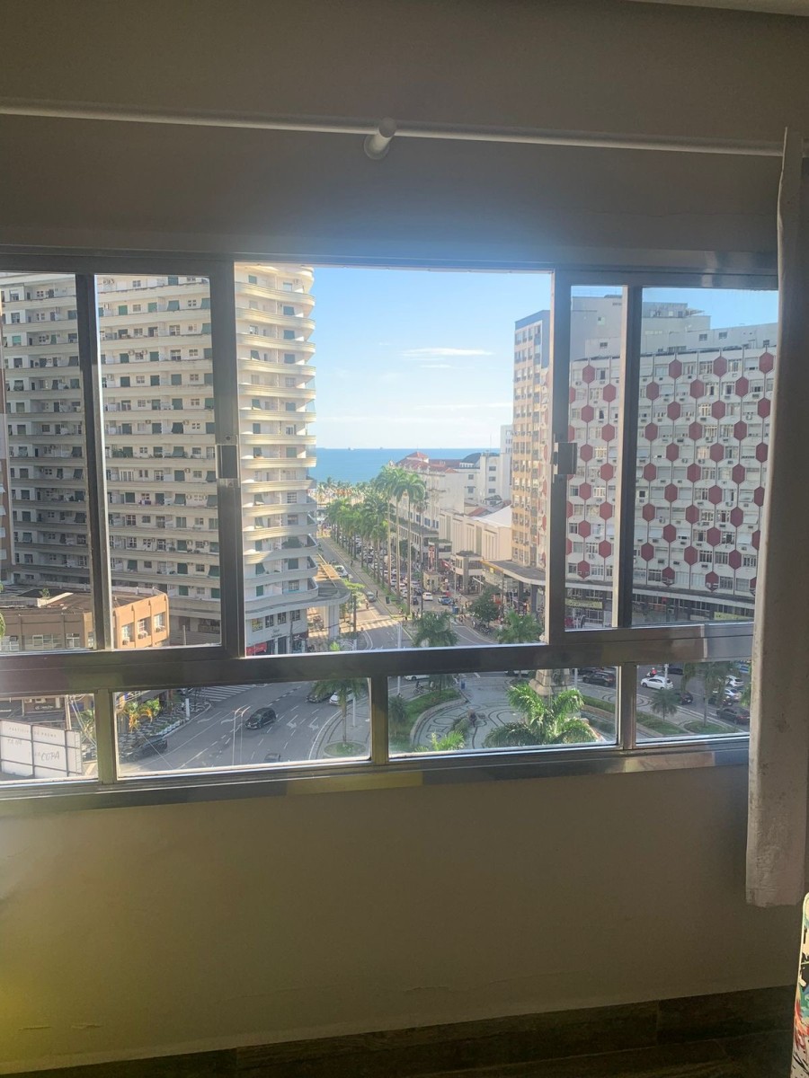 Apartamento à Venda no Gonzaga, Santos – Vista para o Mar.