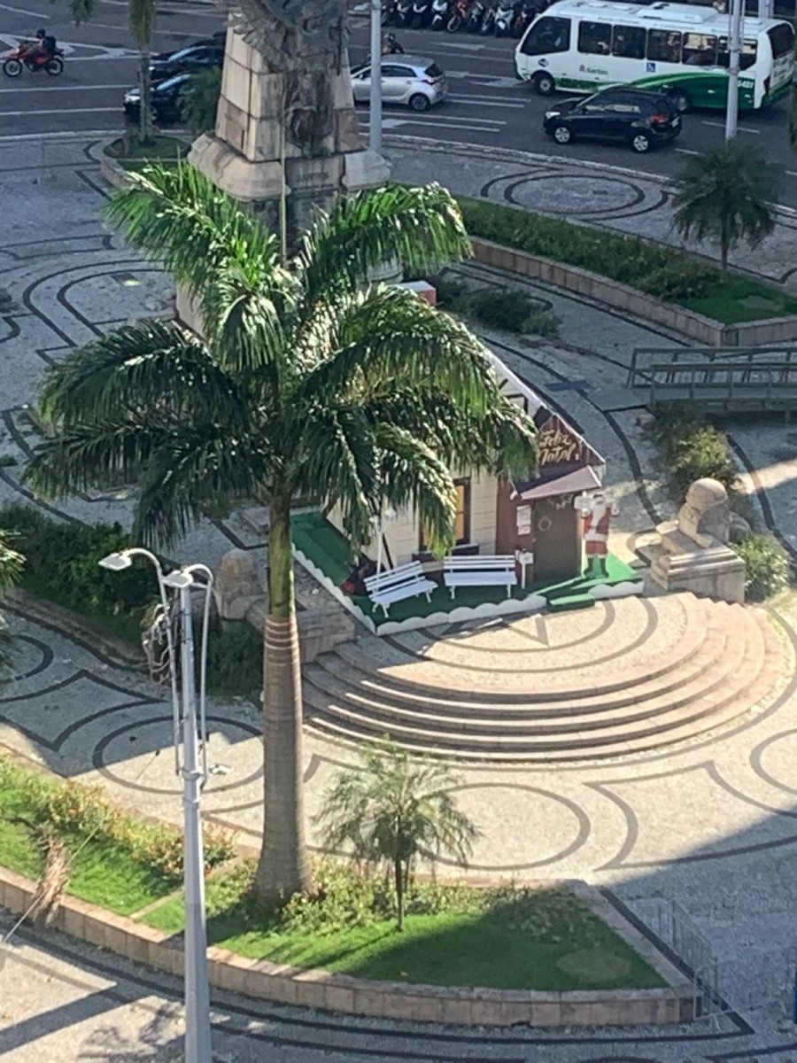 Apartamento à Venda no Gonzaga, Santos – Vista para o Mar.