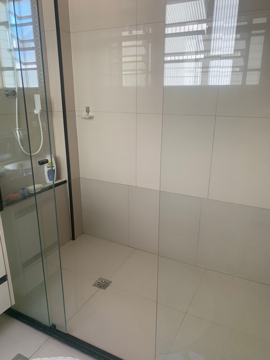Apartamento à Venda no Gonzaga, Santos – Vista para o Mar.