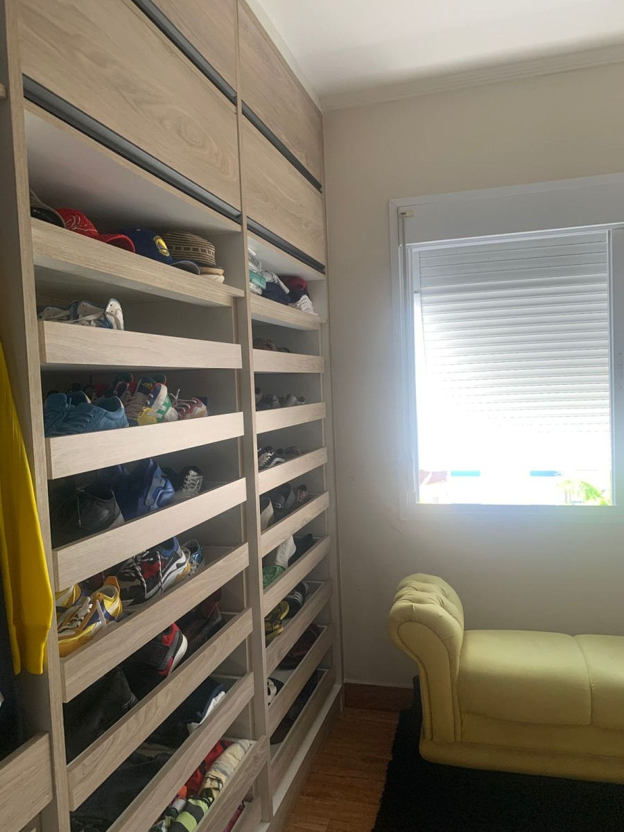 Apartamento à Venda no Gonzaga, Santos – Vista para o Mar.