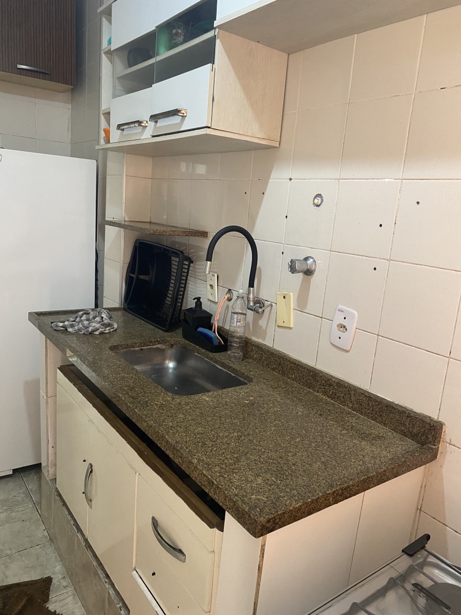 Alugado Praça Vinte e dois de Janeiro 336-Apto 1111 - Ed. Yazigi