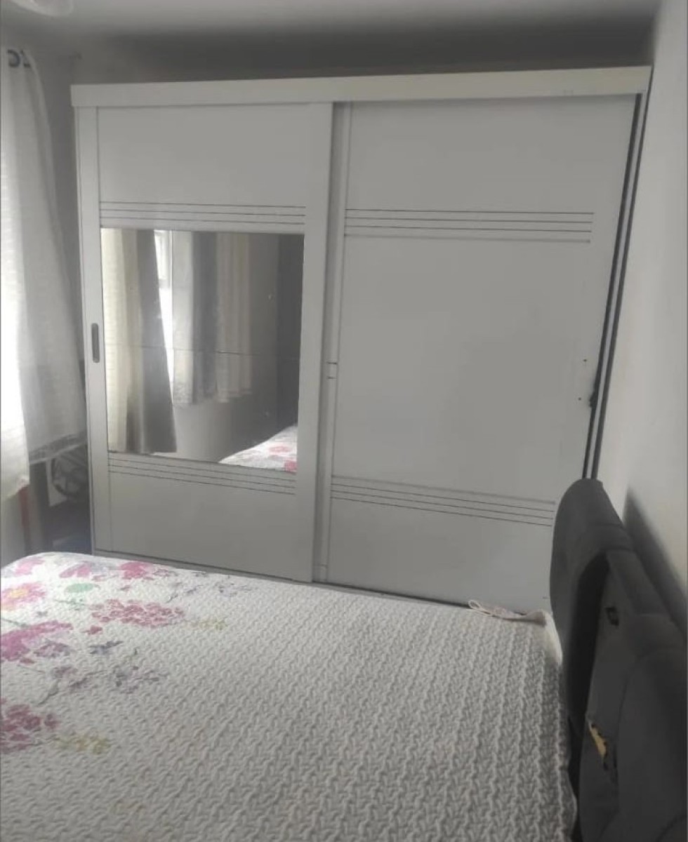 Apartamento à venda de 1 Dormitório com Garagem em São Vicente SP.