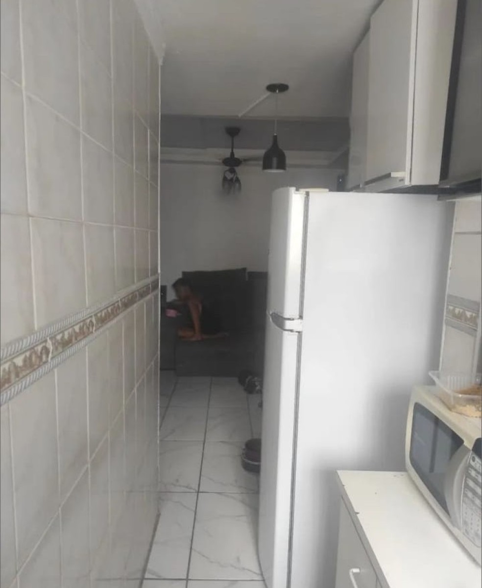 Apartamento à venda de 1 Dormitório com Garagem em São Vicente SP.