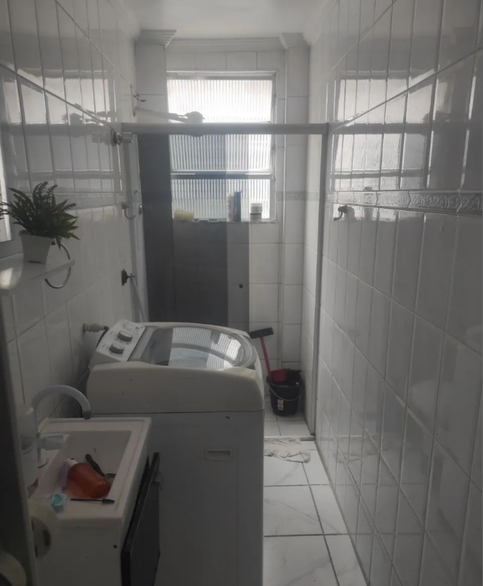 Apartamento à venda de 1 Dormitório com Garagem em São Vicente SP.