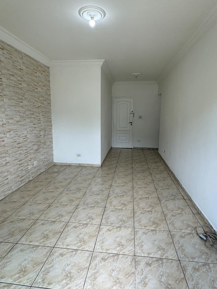 Apartamento à venda de 3 dormitórios com garagem em São Vicente SP.