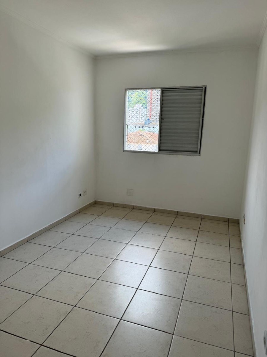 Apartamento à venda de 3 dormitórios com garagem em São Vicente SP.