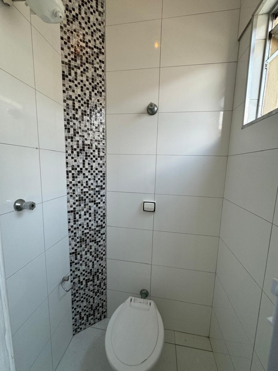 Apartamento à venda de 3 dormitórios com garagem em São Vicente SP.