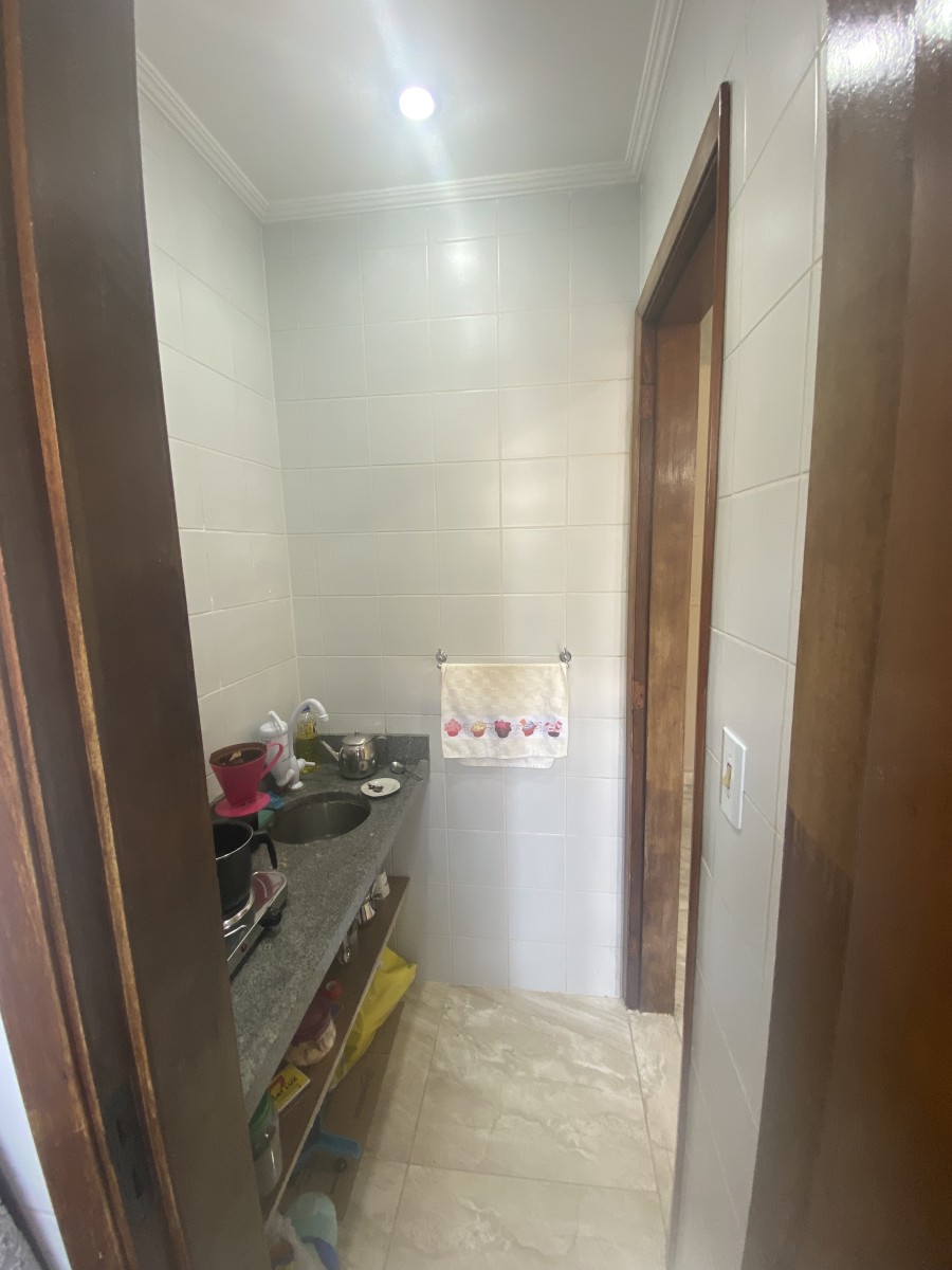 Aluga-se Sala Comercial no Parque São Vicente - SP