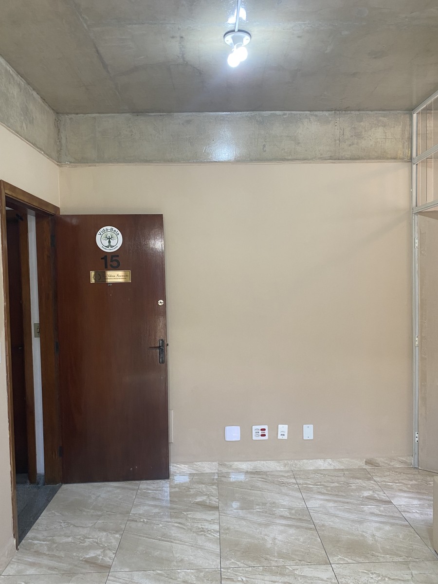 Aluga-se Sala Comercial no Parque São Vicente - SP