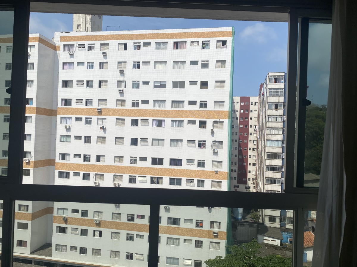 Apartamento à Venda em São Vicente – Localização Privilegiada!