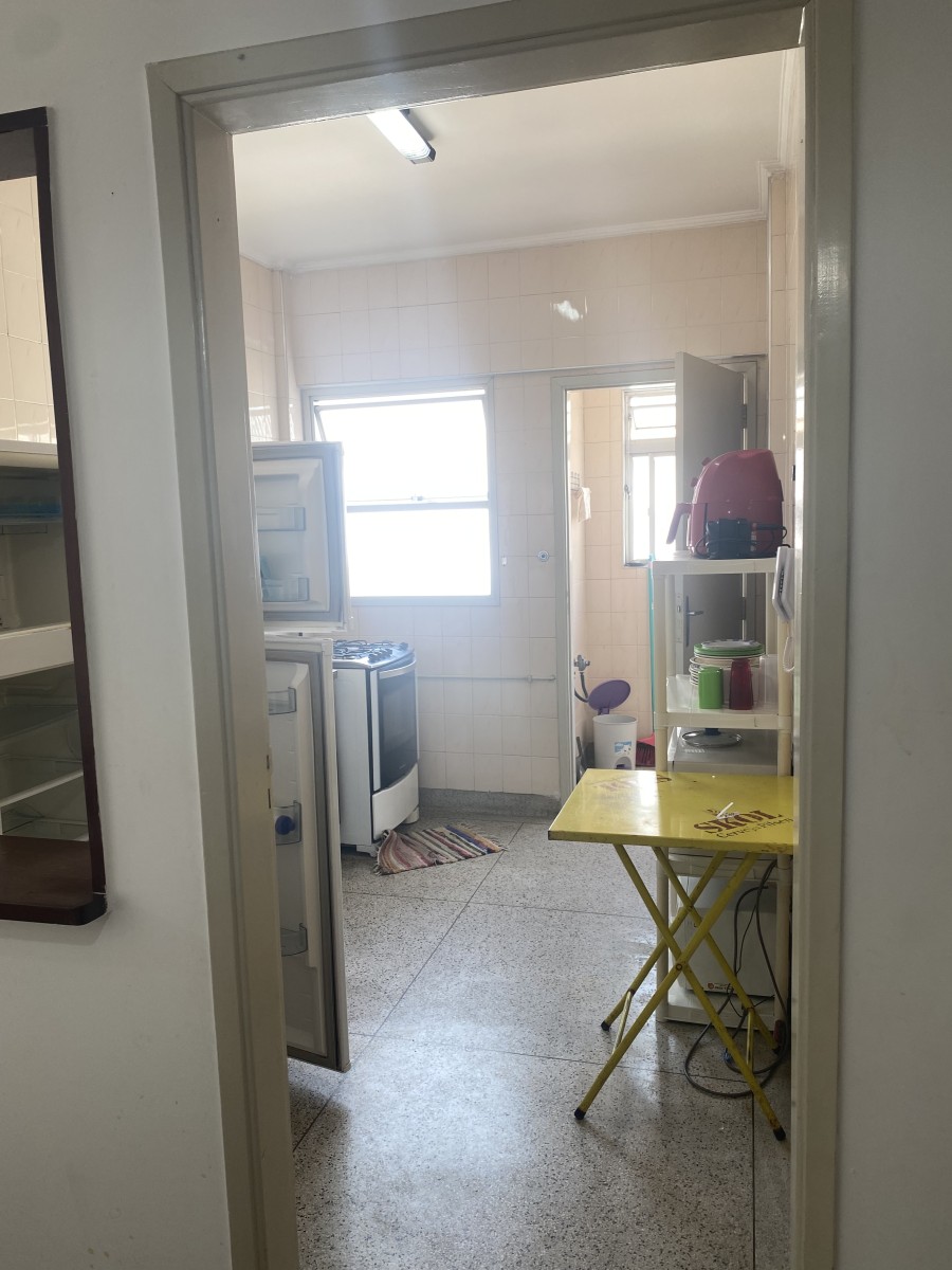 Apartamento à Venda em São Vicente – Localização Privilegiada!