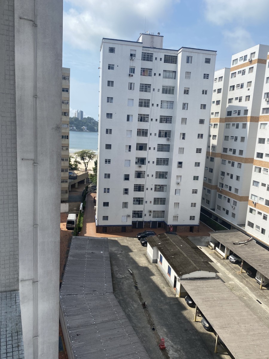 Apartamento à Venda em São Vicente – Localização Privilegiada!