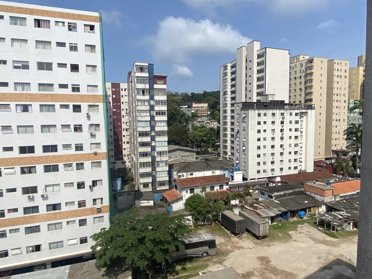 Apartamento à Venda em São Vicente – Localização Privilegiada!