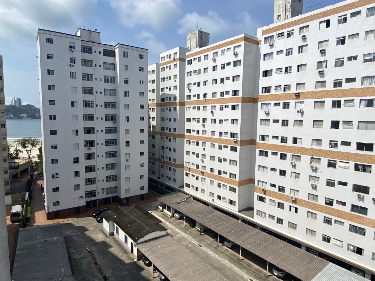 Apartamento à Venda em São Vicente – Localização Privilegiada!