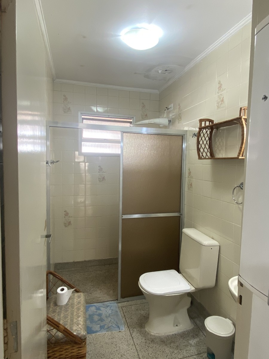 Apartamento à Venda em São Vicente – Localização Privilegiada!