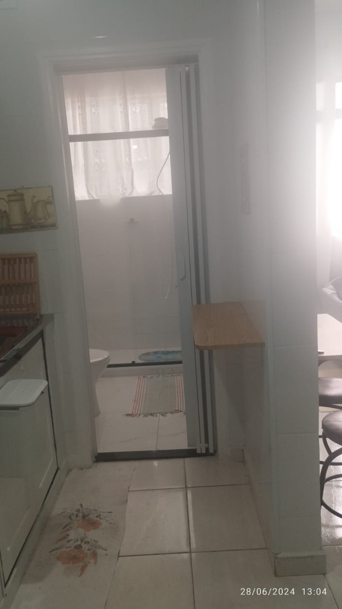 Apartamento kitnet à venda em São Vicente/SP.