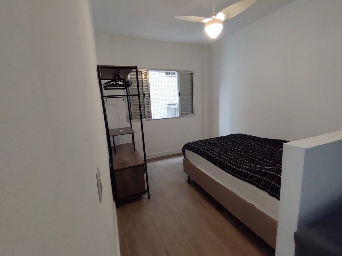 Apartamento à venda Sala Living, Praia do Gonzaguinha, Frente ao Shopping, com garagem em São Vicente-SP
