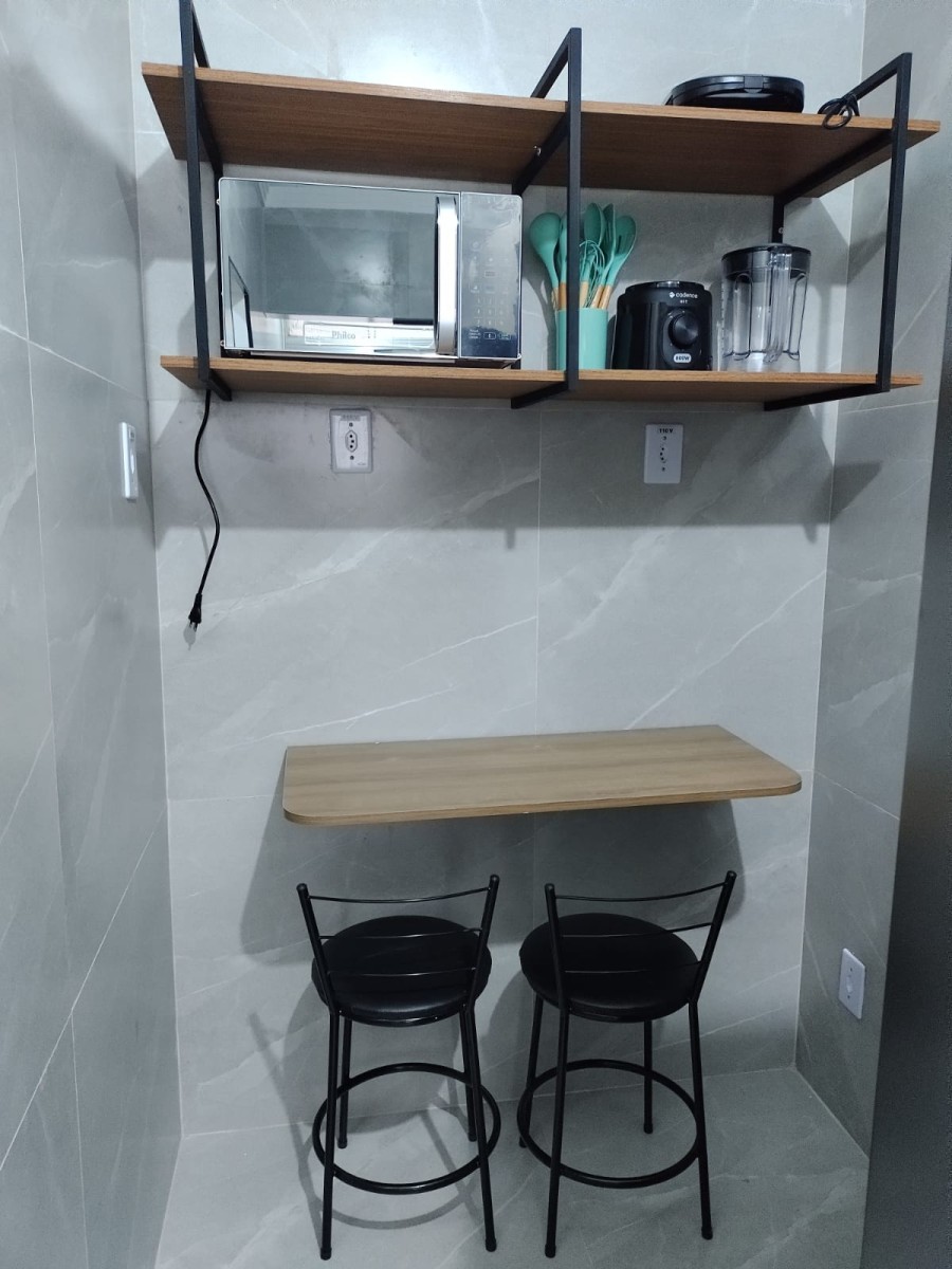 Apartamento à venda Sala Living, Praia do Gonzaguinha, Frente ao Shopping, com garagem em São Vicente-SP