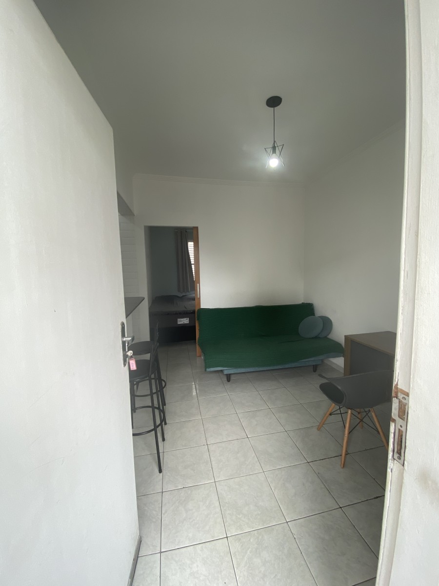 Apartamento à Venda – Sala Living Dividido em Quarto, Sala, Cozinha e Garagem – Rua Jacob Emerick, São Vicente-SP