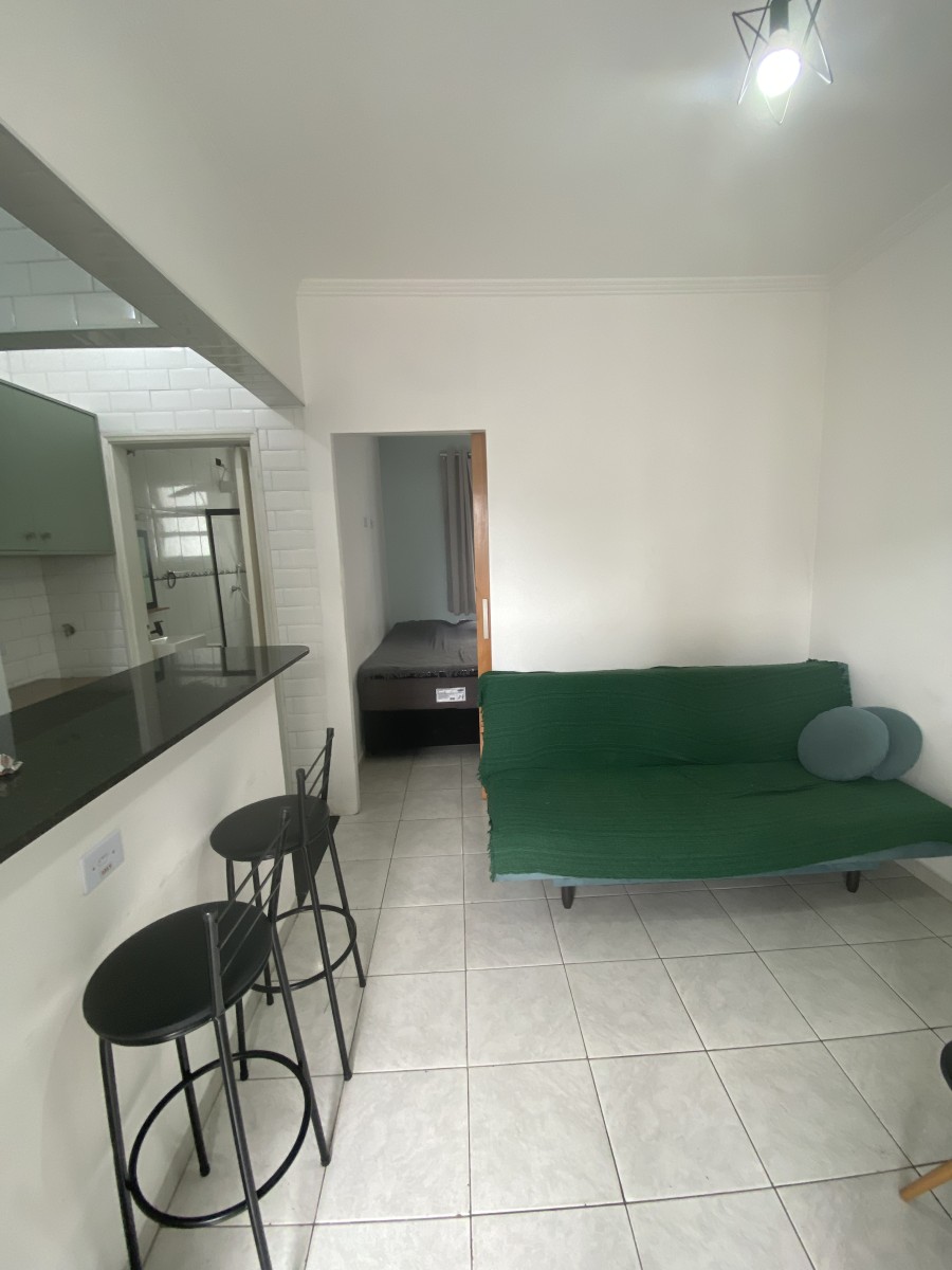 Apartamento à Venda – Sala Living Dividido em Quarto, Sala, Cozinha e Garagem – Rua Jacob Emerick, São Vicente-SP