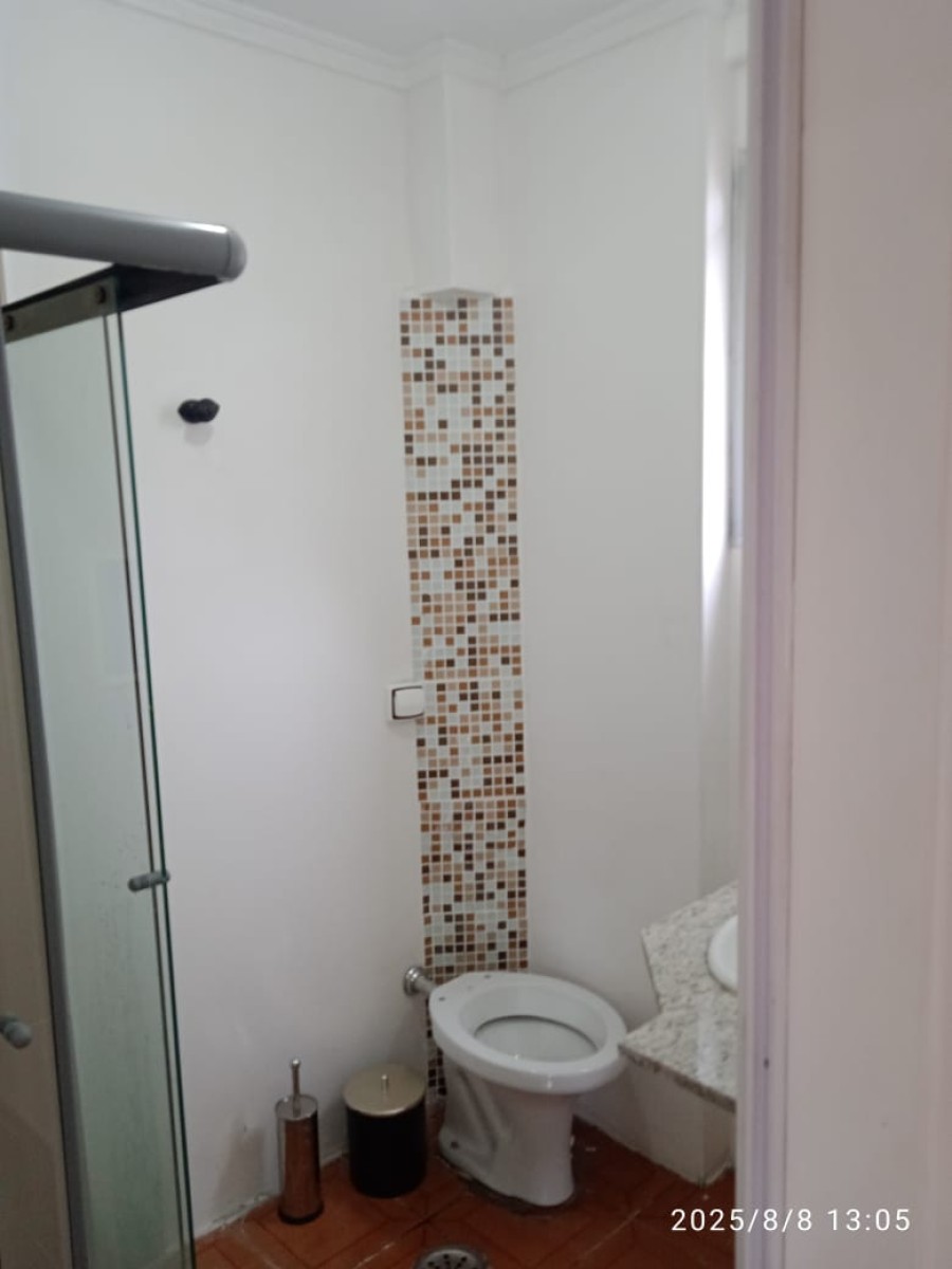 Apartamento à Venda, Living com Sacada e Garagem em São Vicente/SP