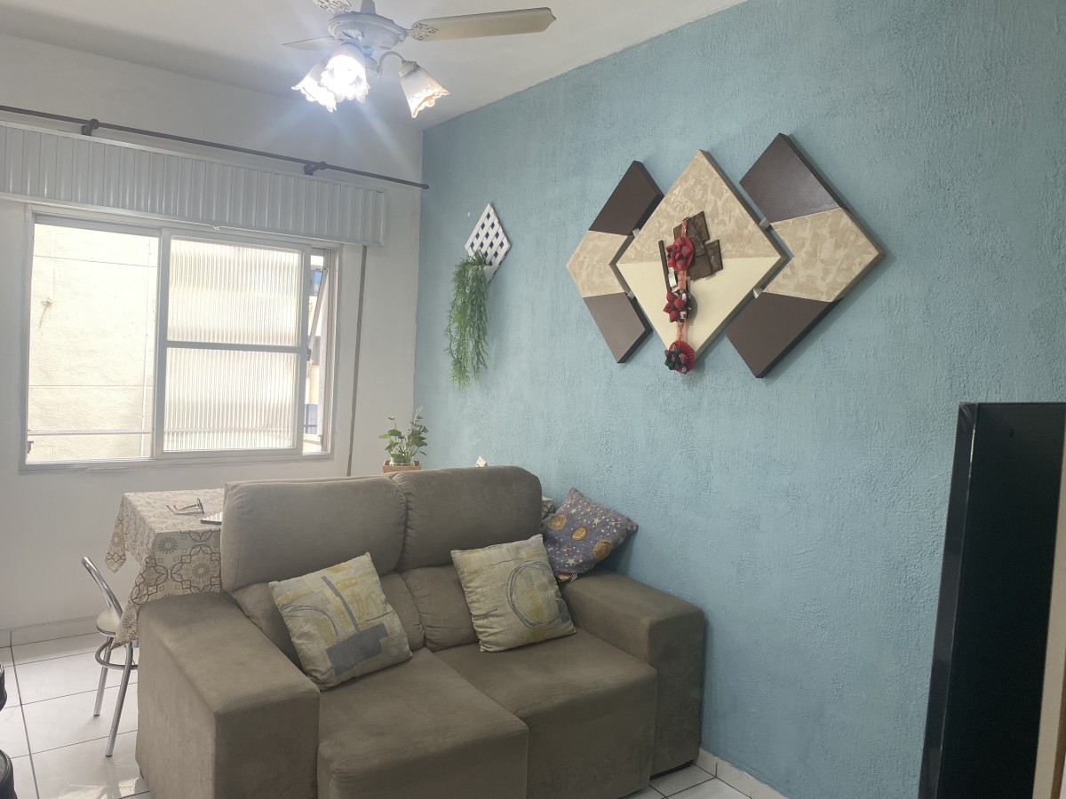 Apartamento à Venda com 1 Dormitório e Garagem – 50m da Praia do Gonzaguinha, São Vicente-SP